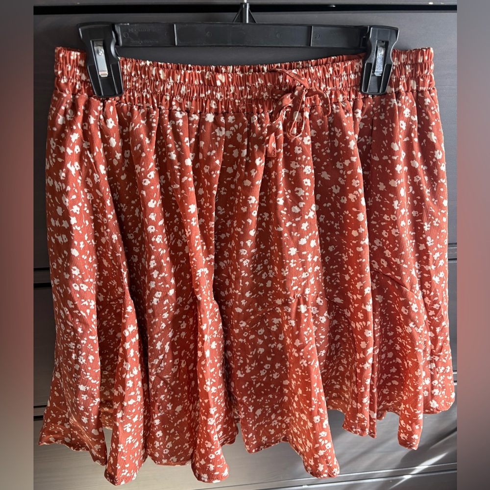 Women's Rust Floral Elastic-Waist Skort
